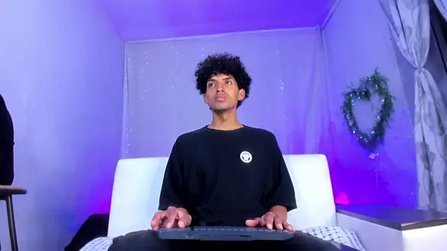 josesweet  online show from 10/29/25, 04:31