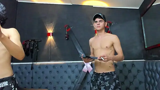 liam coleman25 online show from 11/25/25, 04:45