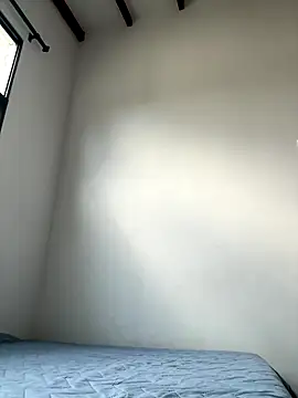 ISABELFORYOU1 online show from 12/15/25, 09:19