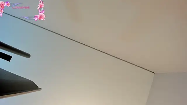 Charlotte hall  online show from 01/10/26, 02:57