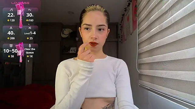 Kittyross online show from 02/17/26, 04:02