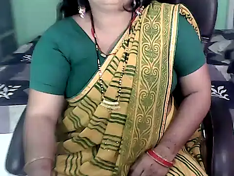 BABITA KUMARII online show from 10/15/25, 05:13