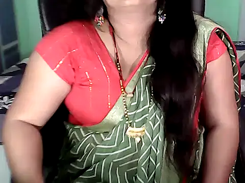 BABITA KUMARII online show from 10/17/25, 08:44