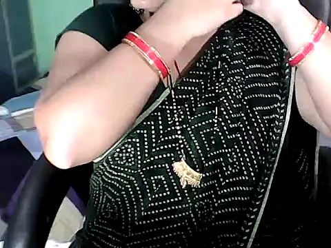 BABITA KUMARII online show from 10/31/25, 04:52