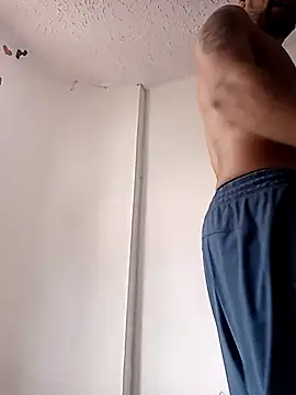 LucasGaeel online show from 10/28/25, 07:27