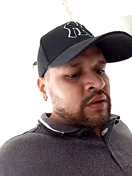 LucasGaeel online show from 04/06/26, 03:13