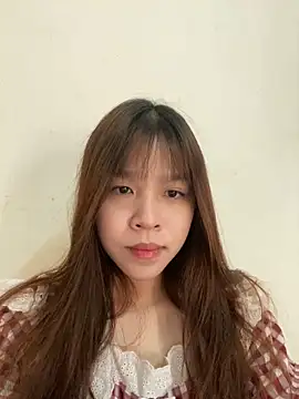 Hanaa07  online show from 10/03/25, 12:07