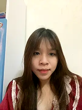 Hanaa07  online show from 10/16/25, 12:44