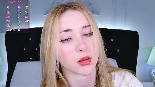 LiraKink online show from 03/26/26, 06:41