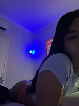 AliciaNinfetinha online show from 04/05/26, 10:51
