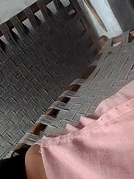 Snapshot of Cuty_nensi chatting on 09/28/25, 05:02 Cuty nensi online show from 09/28/25, 05:02