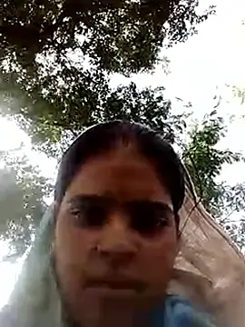 Snapshot of Cuty_nensi chatting on 10/09/25, 08:01 Cuty nensi online show from 10/09/25, 08:01