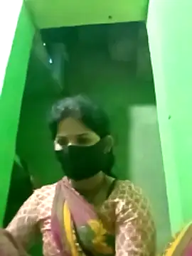 Snapshot of Cuty_nensi chatting on 10/29/25, 02:47 Cuty nensi online show from 10/29/25, 02:47