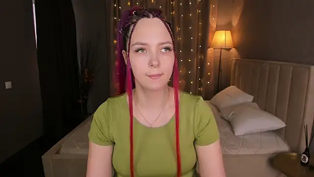 Monica  Queen online show from 01/15/26, 05:23