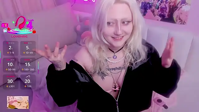 JuliaSharkk online show from 01/13/26, 07:02