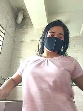 Love Queen11 online show from 04/12/26, 07:35