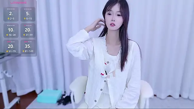 Snapshot of PUTAO_ chatting on 10/16/25, 10:38 PUTAO online show from 10/16/25, 10:38