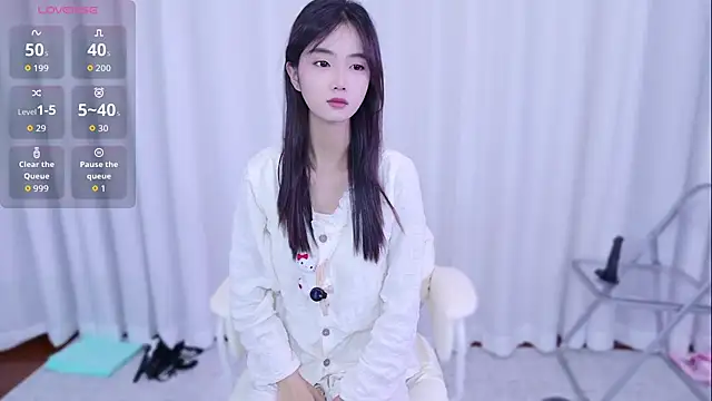 Snapshot of PUTAO_ chatting on 10/18/25, 09:54 PUTAO online show from 10/18/25, 09:54