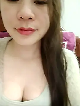 Girl Shy2000 online show from 12/02/25, 06:47