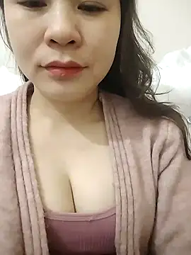 Girl Shy2000 online show from 02/15/26, 12:18