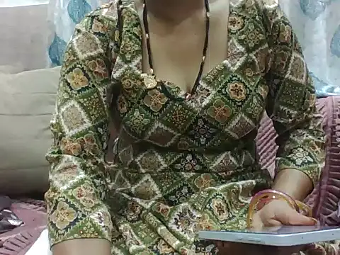 RINA RANI 0 online show from 10/26/25, 12:49