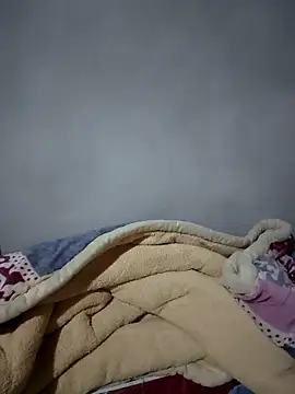 Meoweo 23 online show from 12/04/25, 09:23