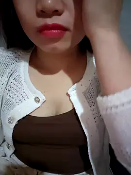 Meoweo 23 online show from 12/16/25, 12:10