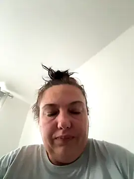 Eleanorxx online show from 09/29/25, 07:13