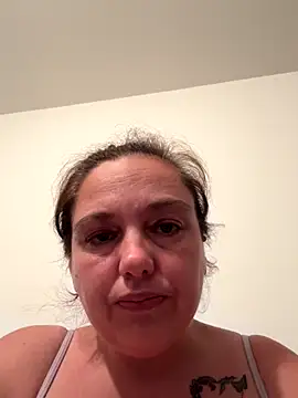 Eleanorxx online show from 10/05/25, 08:29