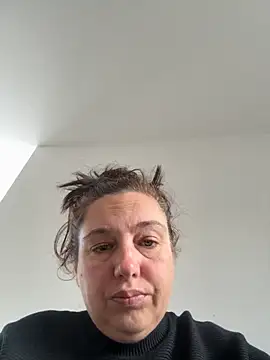 Eleanorxx online show from 10/06/25, 08:56