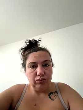 Eleanorxx online show from 10/27/25, 08:07