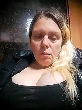 Fiona696 online show from 10/05/25, 08:07