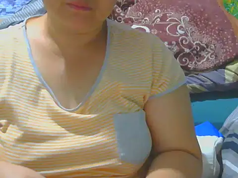 Kimkhaepretty online show from 01/11/26, 12:43