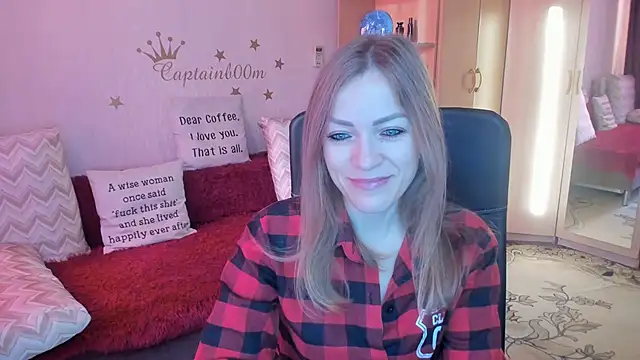 Tiffany Bates online show from 10/01/25, 04:07