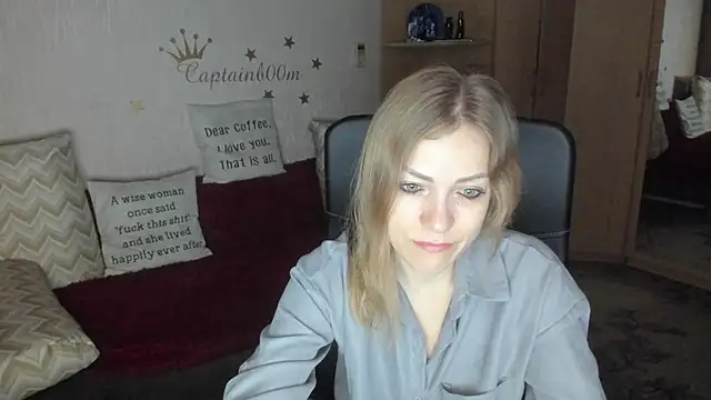 Tiffany Bates online show from 10/28/25, 03:10