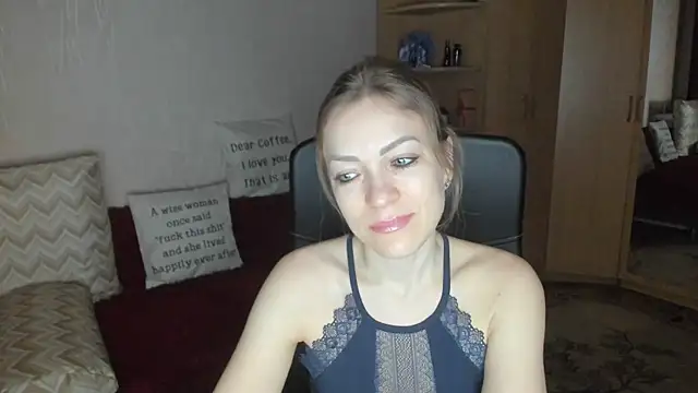 Tiffany Bates online show from 01/11/26, 03:44