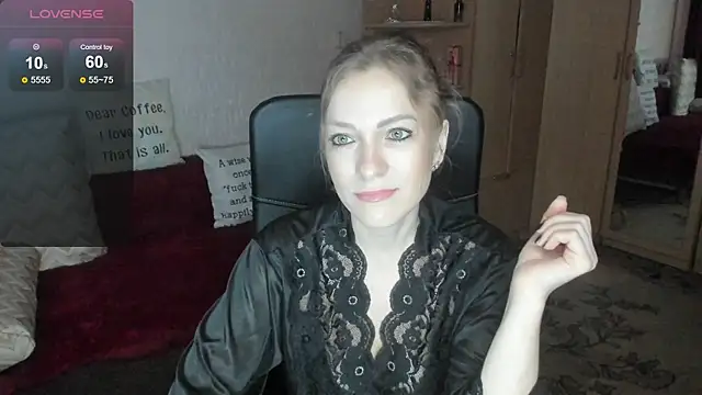 Snapshot of Tiffany_Bates chatting on 06/20/26, 11:13 Tiffany Bates online show from 06/20/26, 11:13
