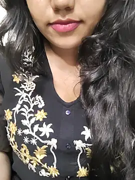 Snapshot of Miss_Rose__ chatting on 10/01/25, 04:24 Miss Rose   online show from 10/01/25, 04:24