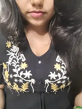 Snapshot of Miss_Rose__ chatting on 10/03/25, 04:15 Miss Rose   online show from 10/03/25, 04:15