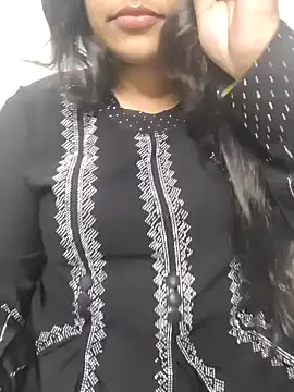 Snapshot of Miss_Rose__ chatting on 10/06/25, 05:10 Miss Rose   online show from 10/06/25, 05:10