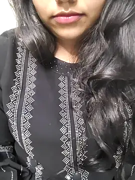 Snapshot of Miss_Rose__ chatting on 10/13/25, 07:47 Miss Rose   online show from 10/13/25, 07:47