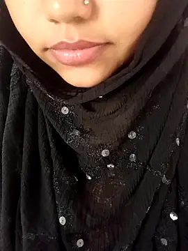 Snapshot of Miss_Rose__ chatting on 10/27/25, 05:44 Miss Rose   online show from 10/27/25, 05:44