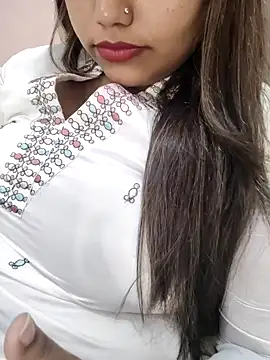 Miss Rose   online show from 11/05/25, 10:48