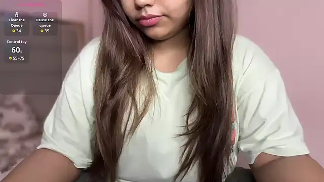 Snapshot of Miss_Rose__ chatting on 07/28/26, 03:32 Miss Rose online show from 07/28/26, 03:32