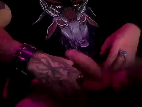 Snapshot of Sinner___ chatting on 10/25/25, 12:40 Sinner    online show from 10/25/25, 12:40