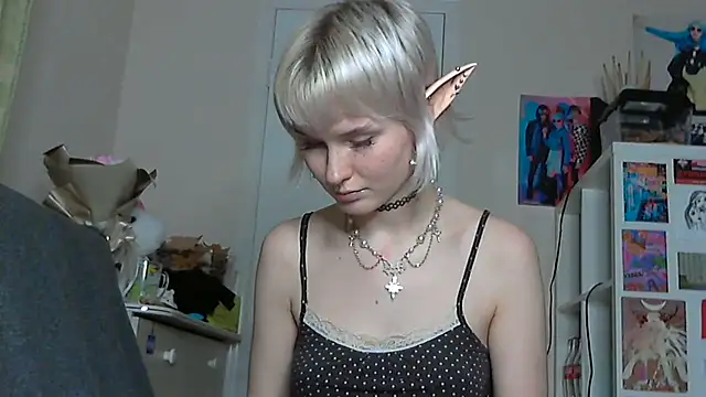 Paradoxy  online show from 11/30/25, 08:46