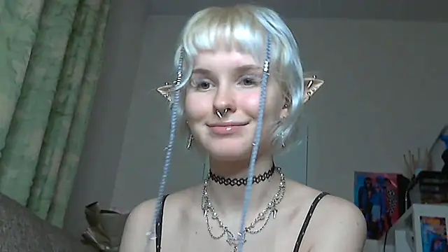 Paradoxy  online show from 12/21/25, 08:38