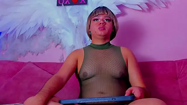 Tiffany deluxe online show from 12/05/25, 01:09