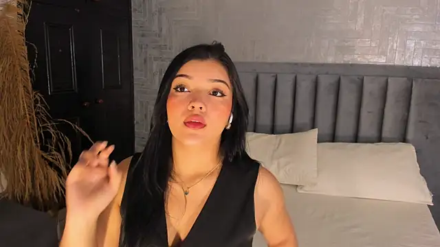 EmmaBlossom online show from 04/04/26, 12:35