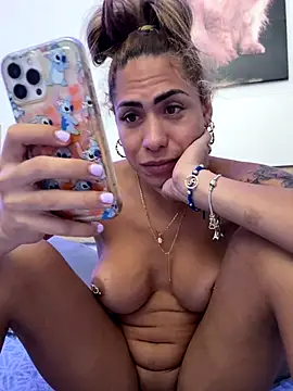 Naomi24herr online show from 10/13/25, 12:10